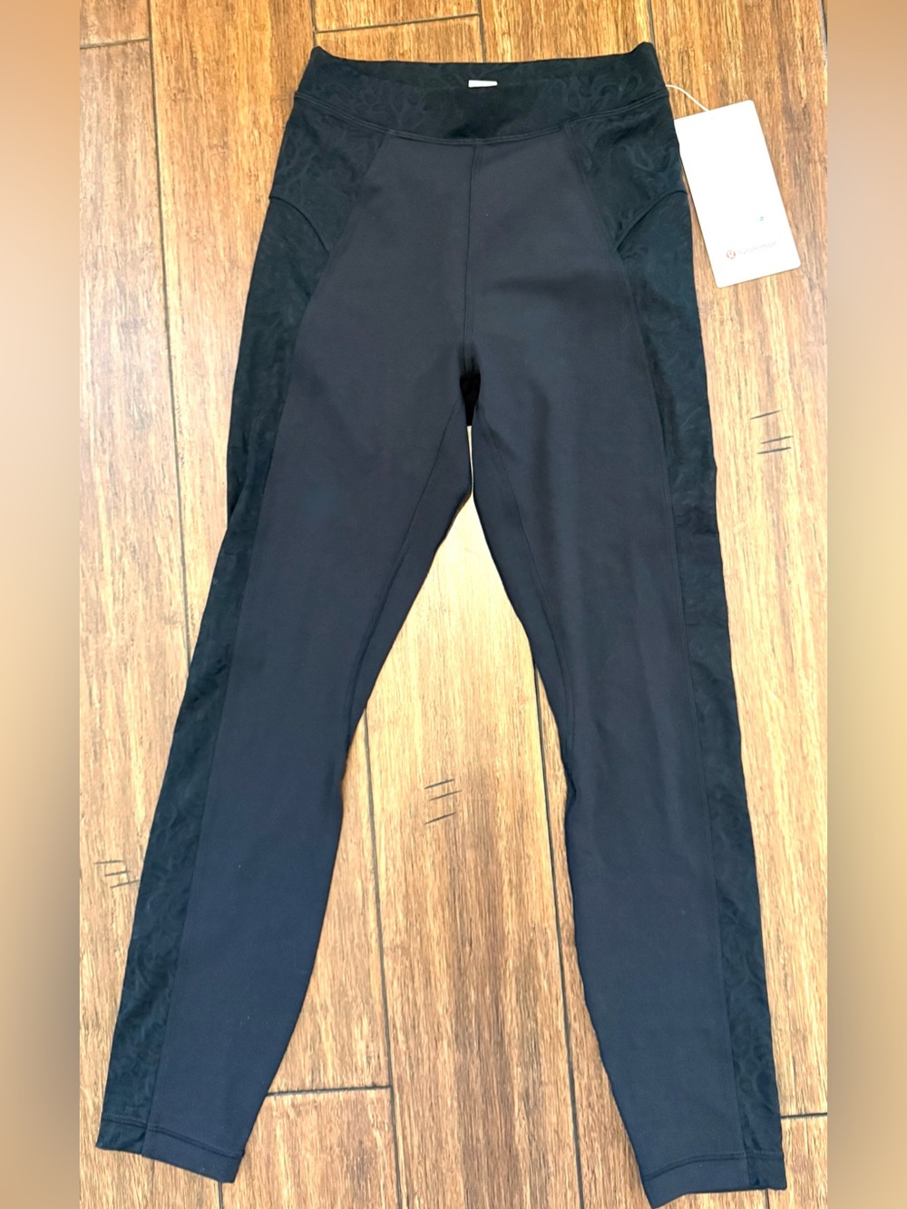 Lululemon Paisley Sheer Lace Jacquard Panelled High-Rise Tight 25" Sz 4 BLK - Picture 5 of 7